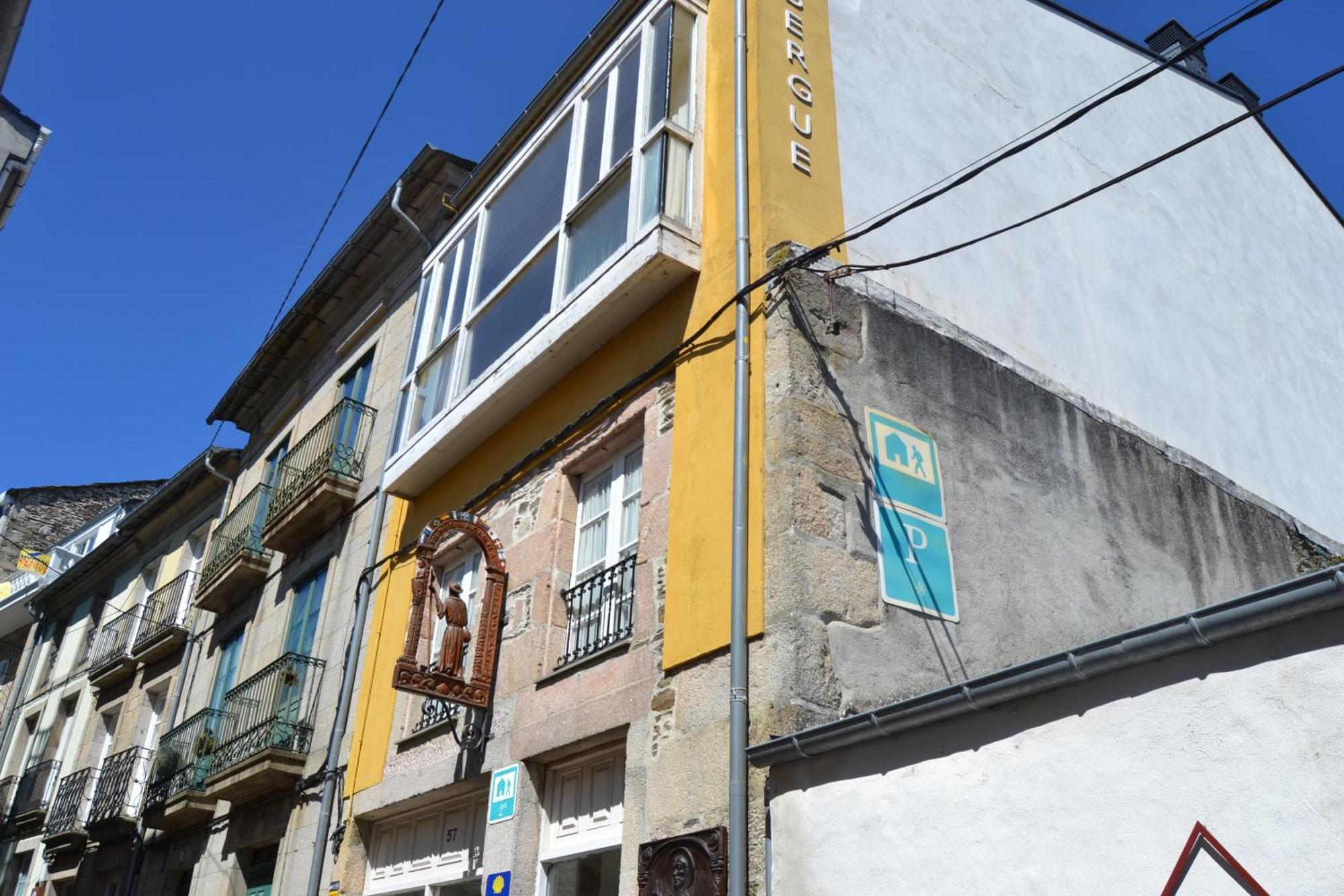 نزل ساريافي Albergue Internacional المظهر الخارجي الصورة